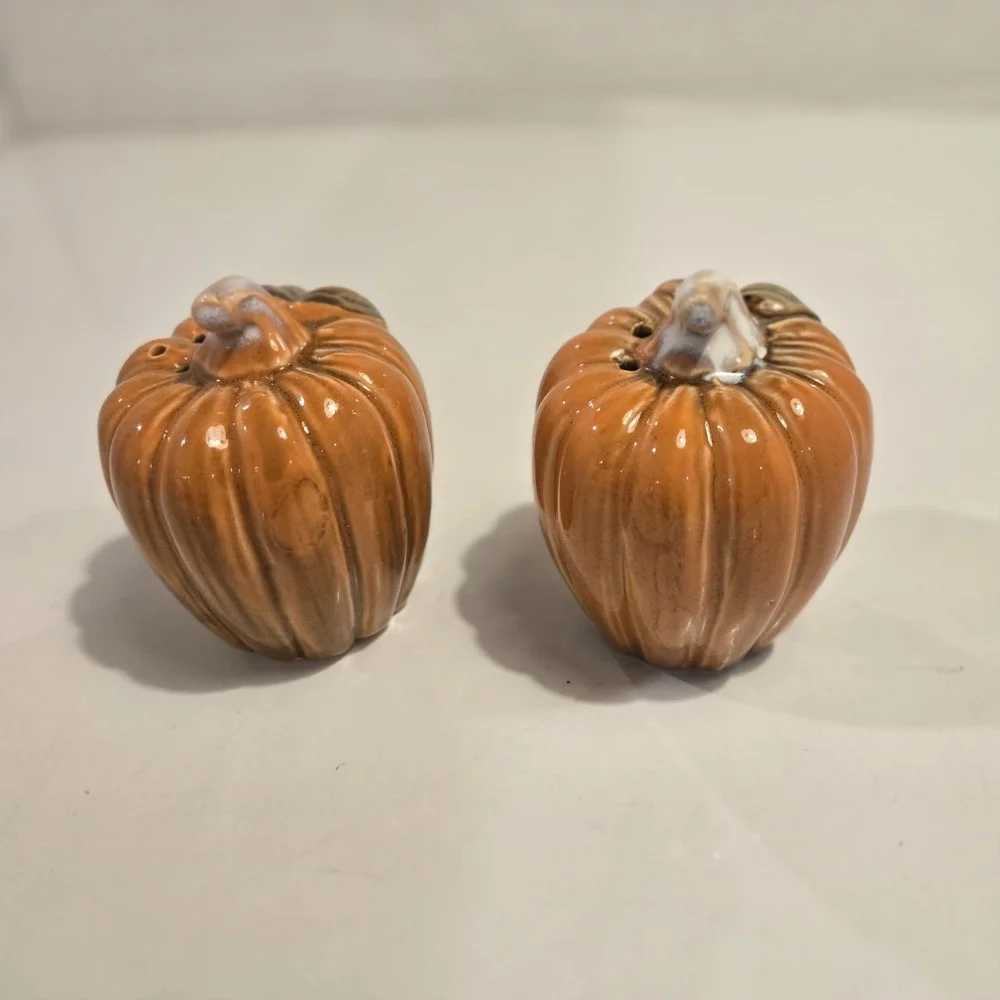 Pumpkin Salt & Pepper‎ Shakers Orange Thanksgiving Autumn Harvest Table Decor